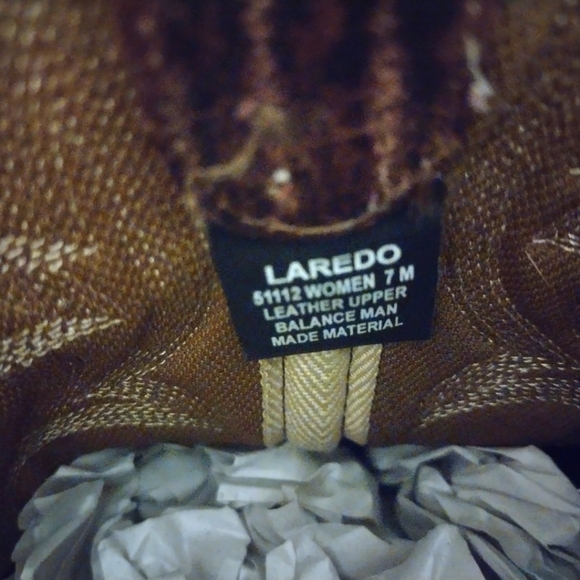 Laredo Women's Maddie Embroidered Round Toe Pull On Leather Boots - Picture 6 of 8